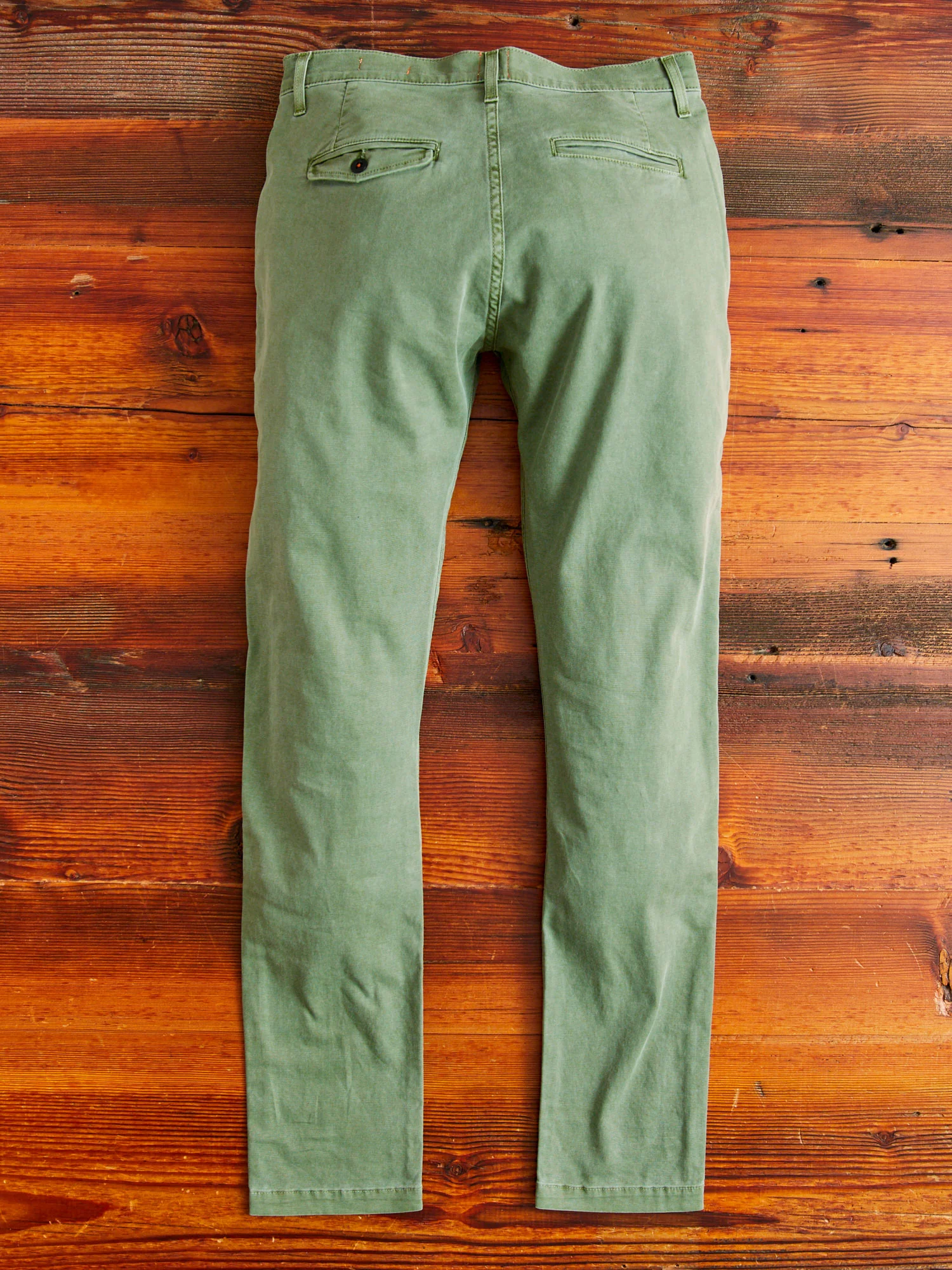 Everyday Chino in Military Green - Image 9