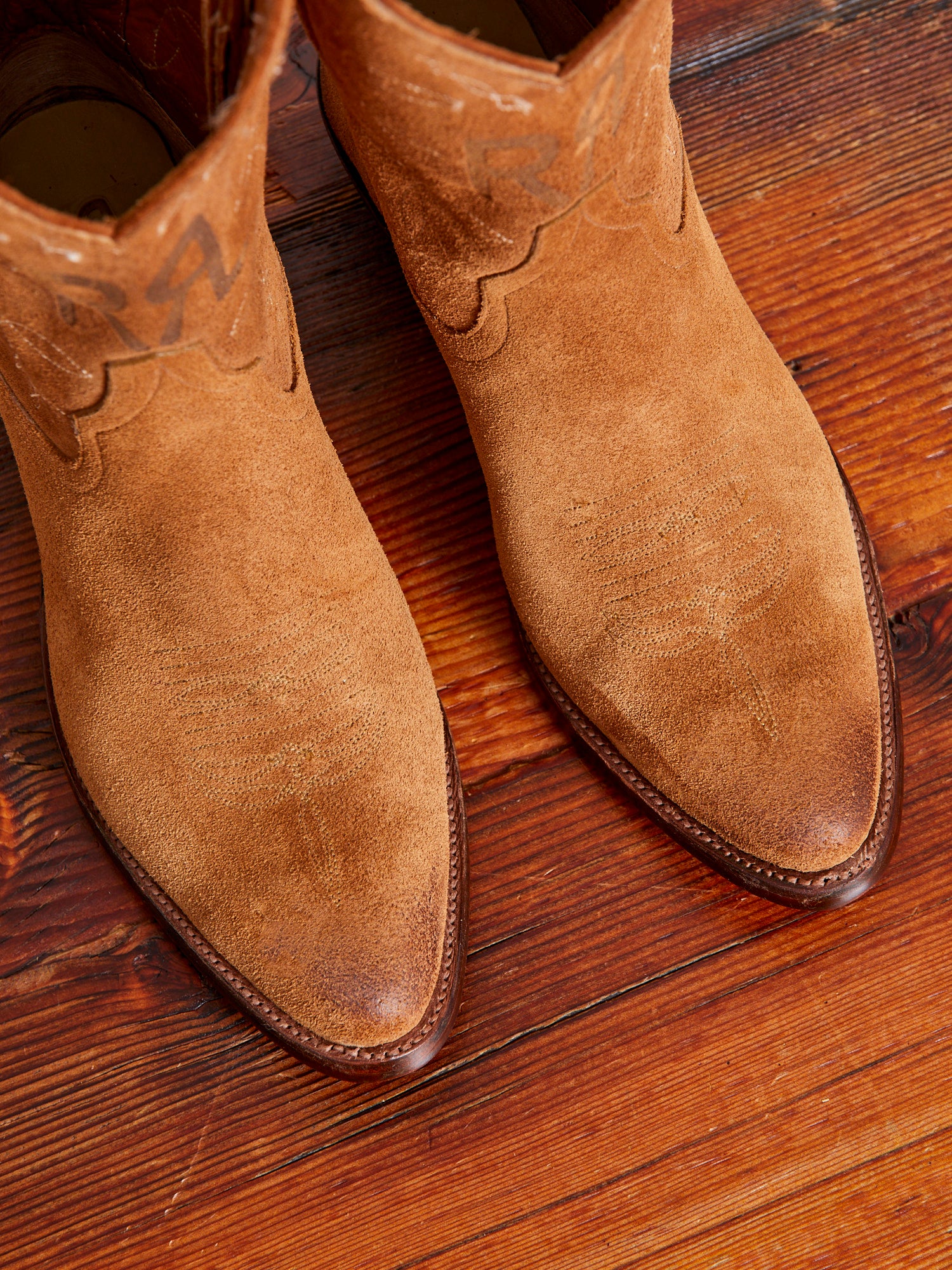 Plainview Suede Cowboy Boot in Light Java - Image 12
