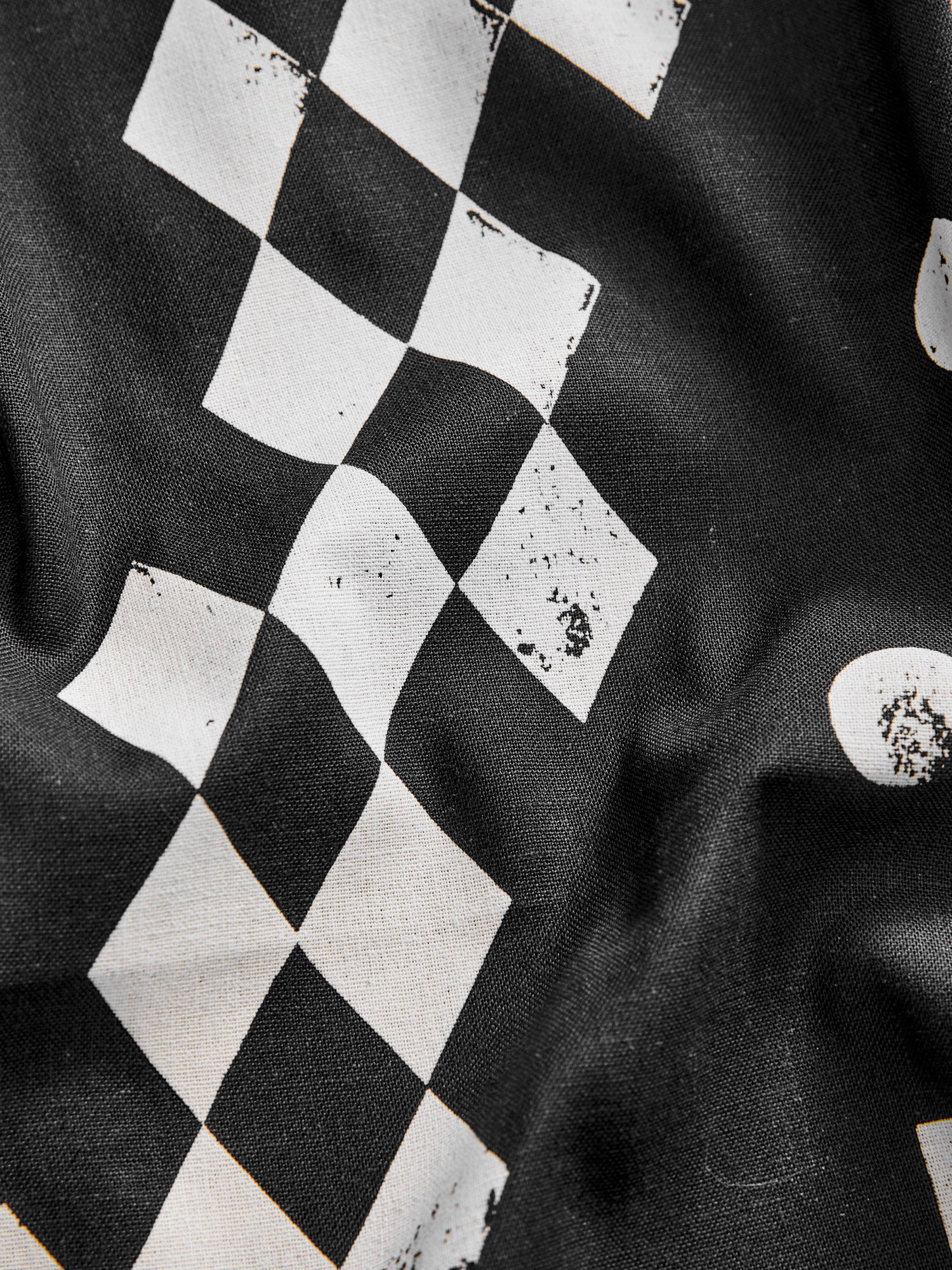 Printed Bandana in Black Geometry - Image 4