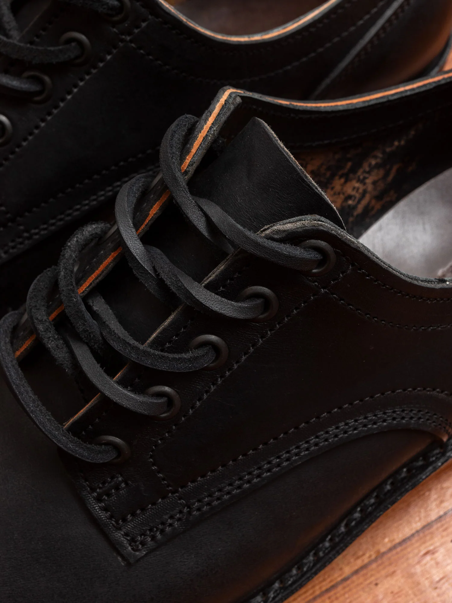 "Ridgeway Derby" in Matte Black - Image 5