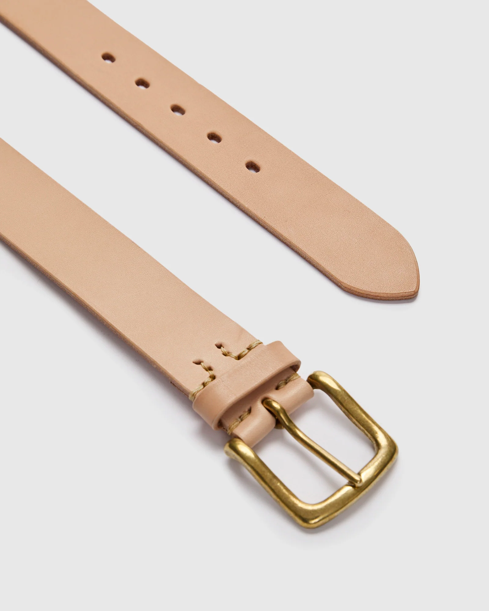 Saddle Leather Belt in Natural Tochigi - Image 2