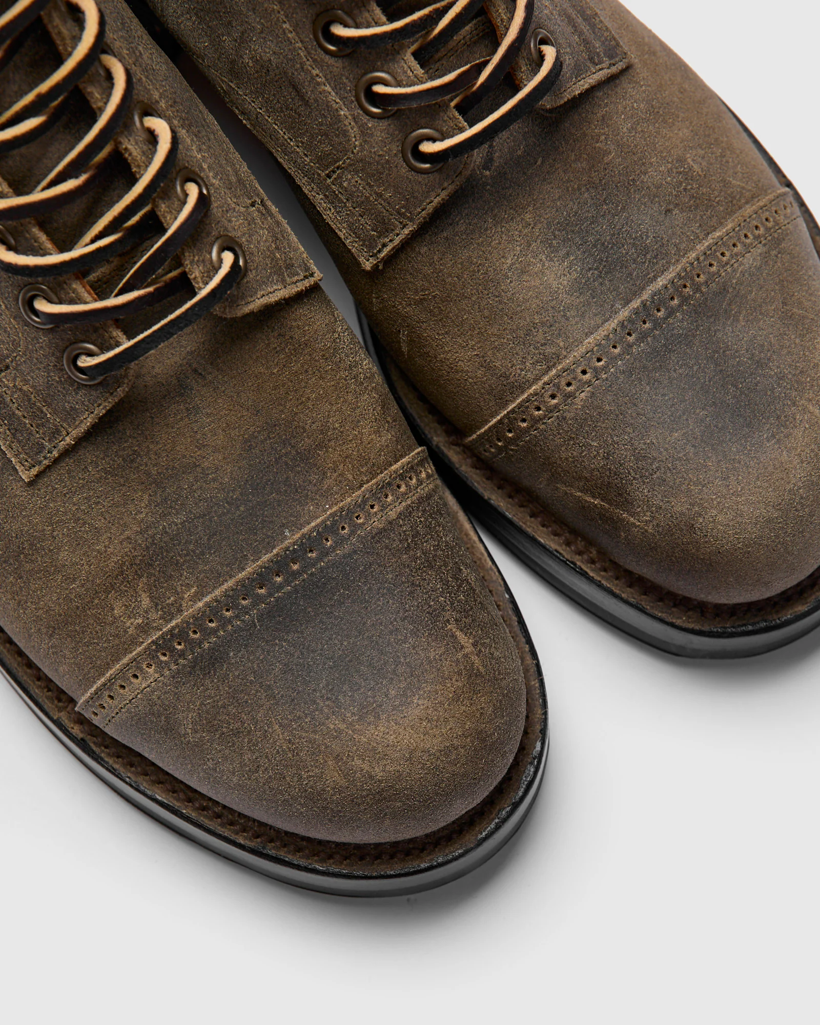 Service Boot 2040 in Tobacco Waxy Commander - Image 8