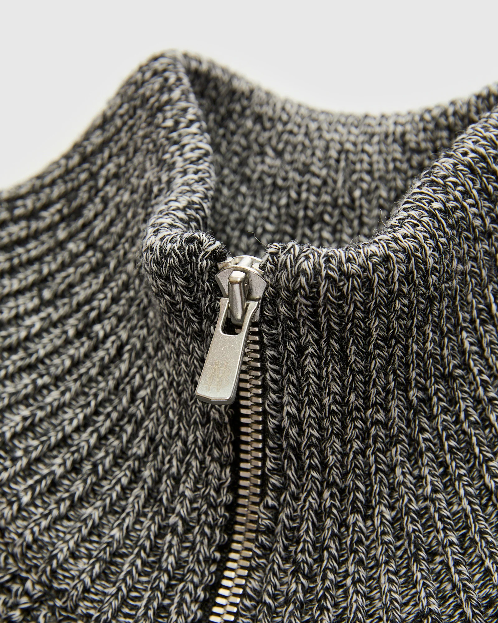 Signature Knit Wool Drivers Zip in Ivory/Black - Image 5