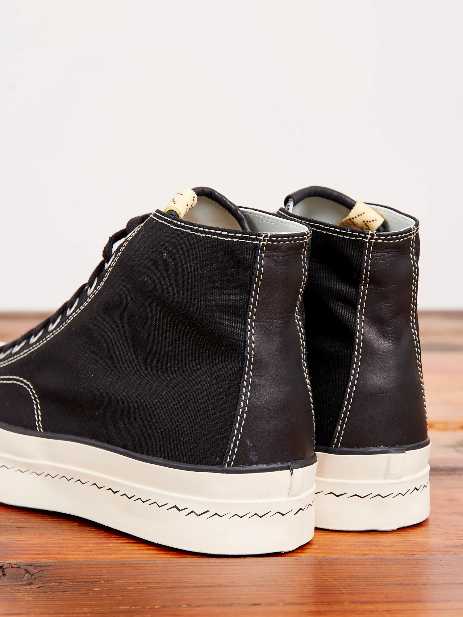 Skagway Hi Patten in Black - Image 11