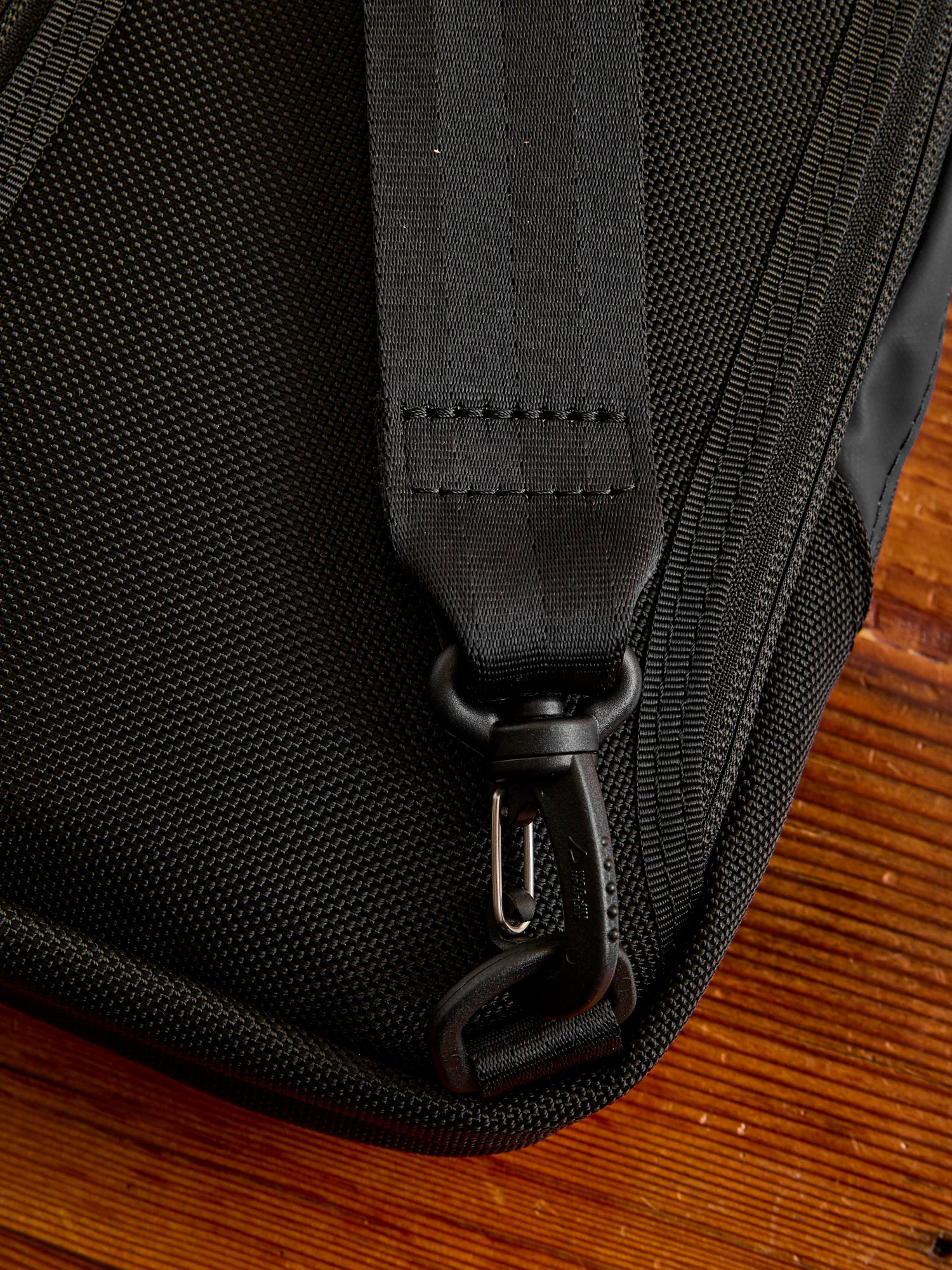 Slick Sling Bag in Black - Image 11