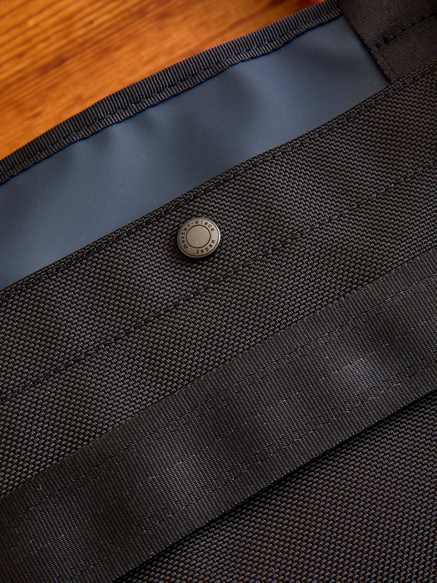 Slick Tote Bag in Navy - Image 10
