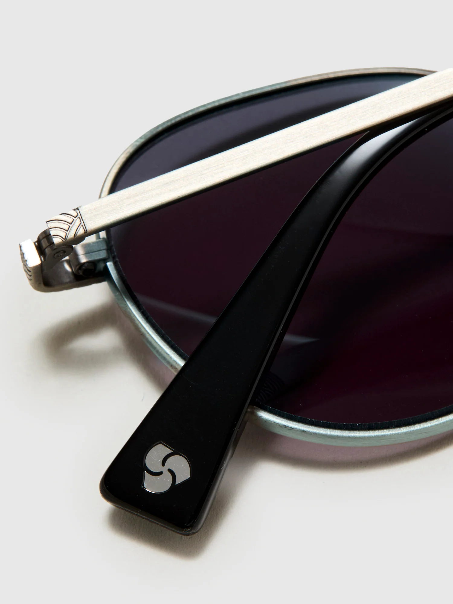 SP-04 "Steel Panto" Sunglasses in Silver/Grey - Image 6