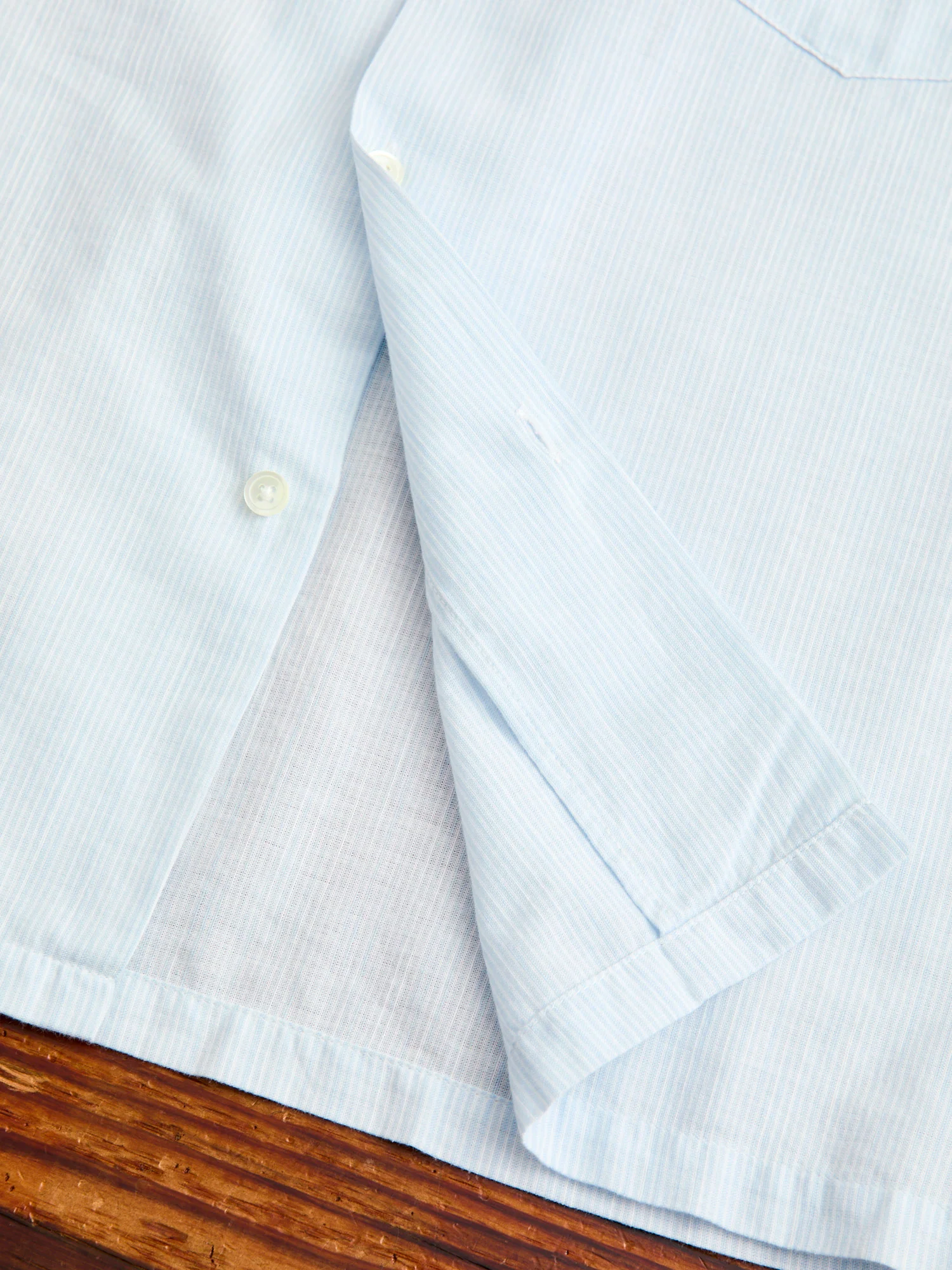 Summer Blend Button-Up Shirt in Sky - Image 9
