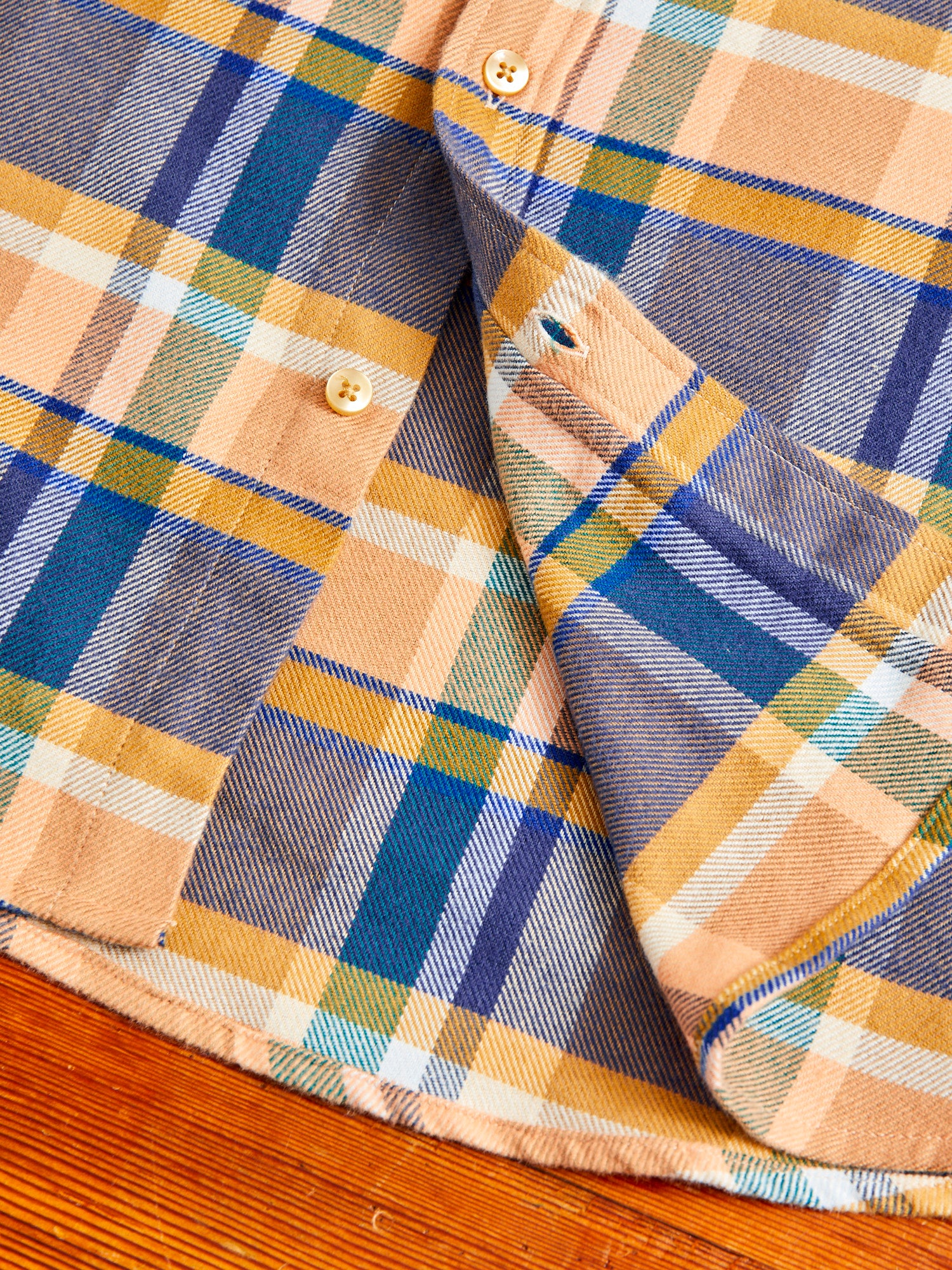 Sussu Button-Up Shirt in Tan - Image 7
