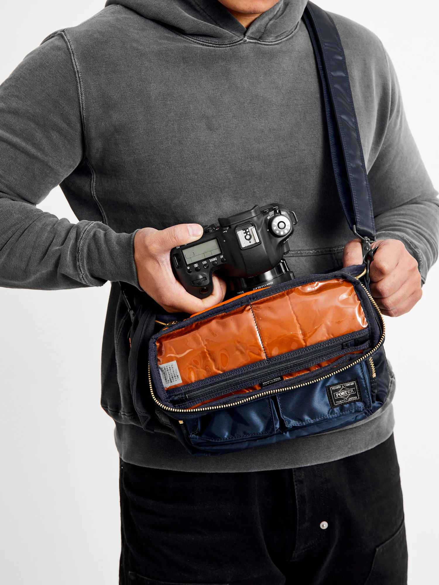 "Tanker" Camera Bag in Iron Blue - Image 13