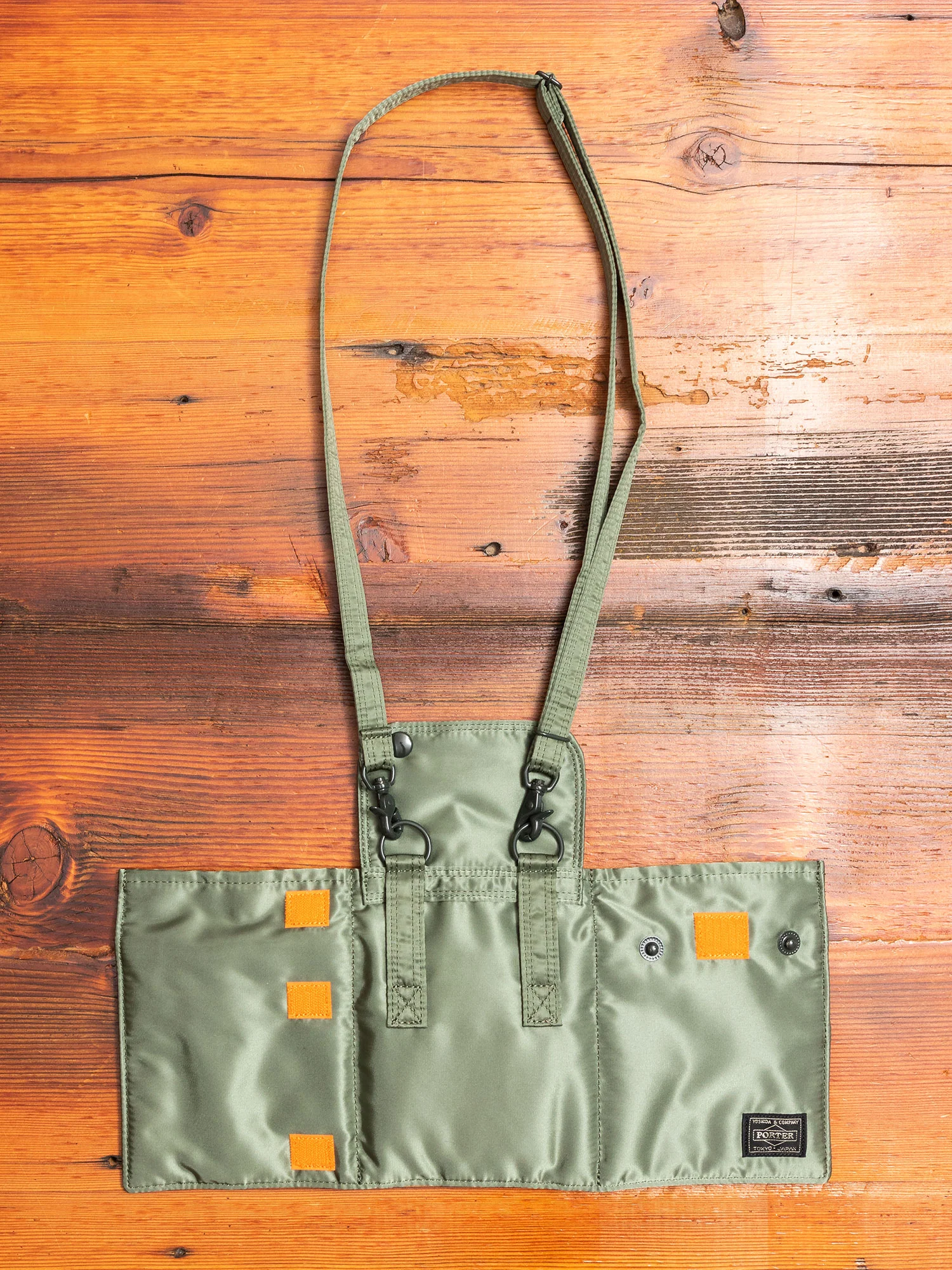 "Tanker" Travel Case in Sage Green - Image 9