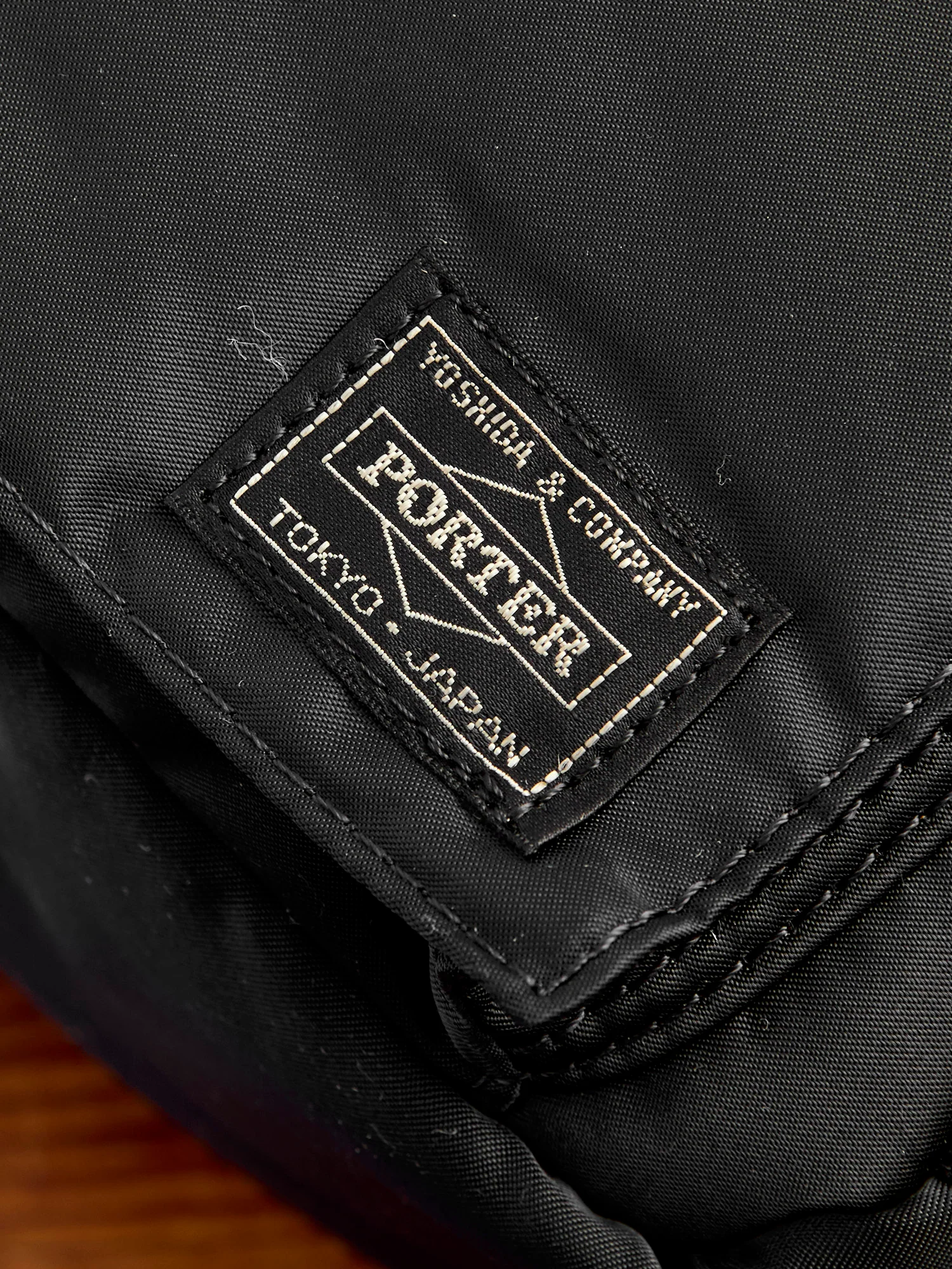 "Tanker" 2-Way Waist Bag in Black - Image 4