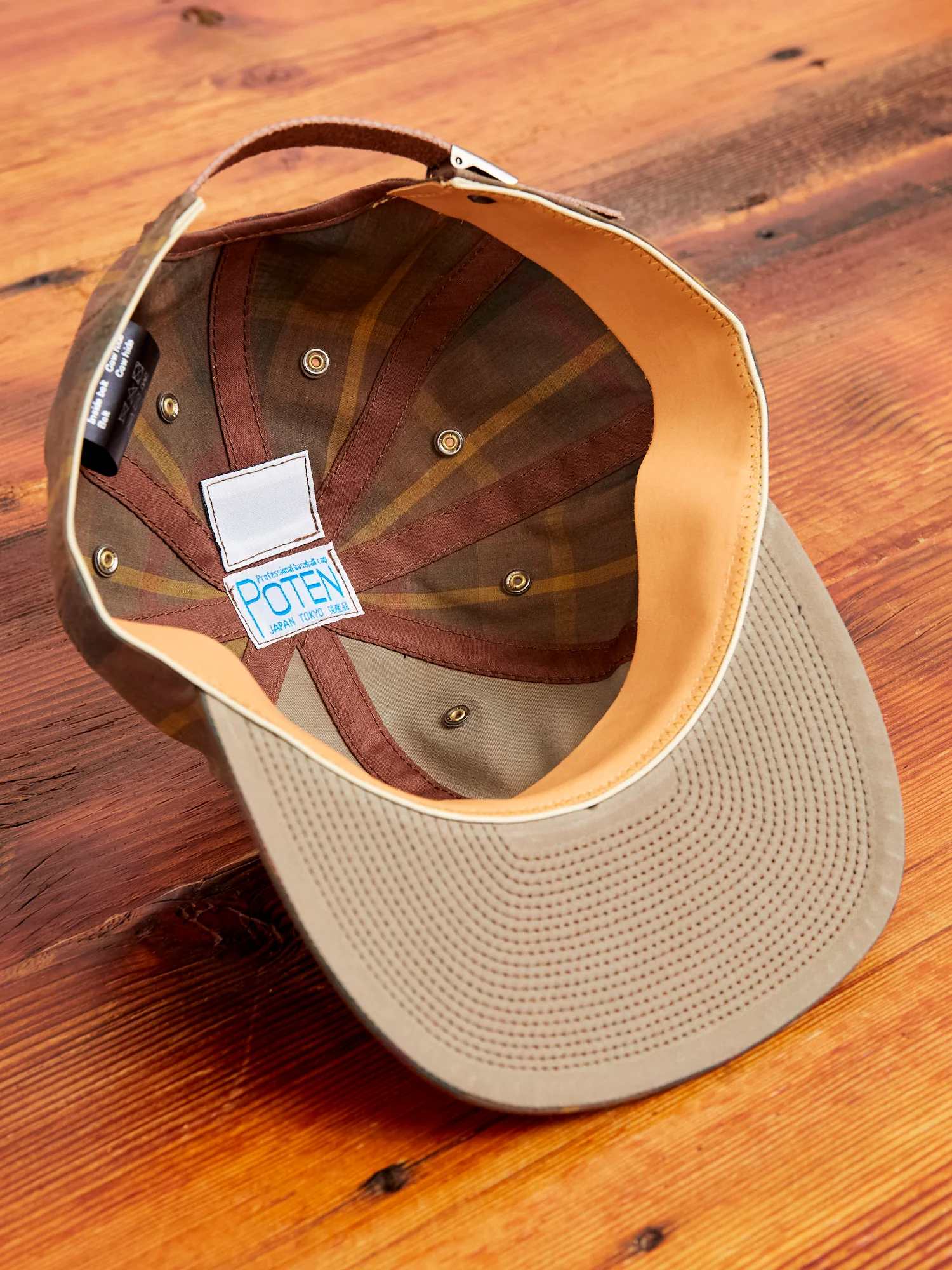 Tartan Cap in Brown - Image 8