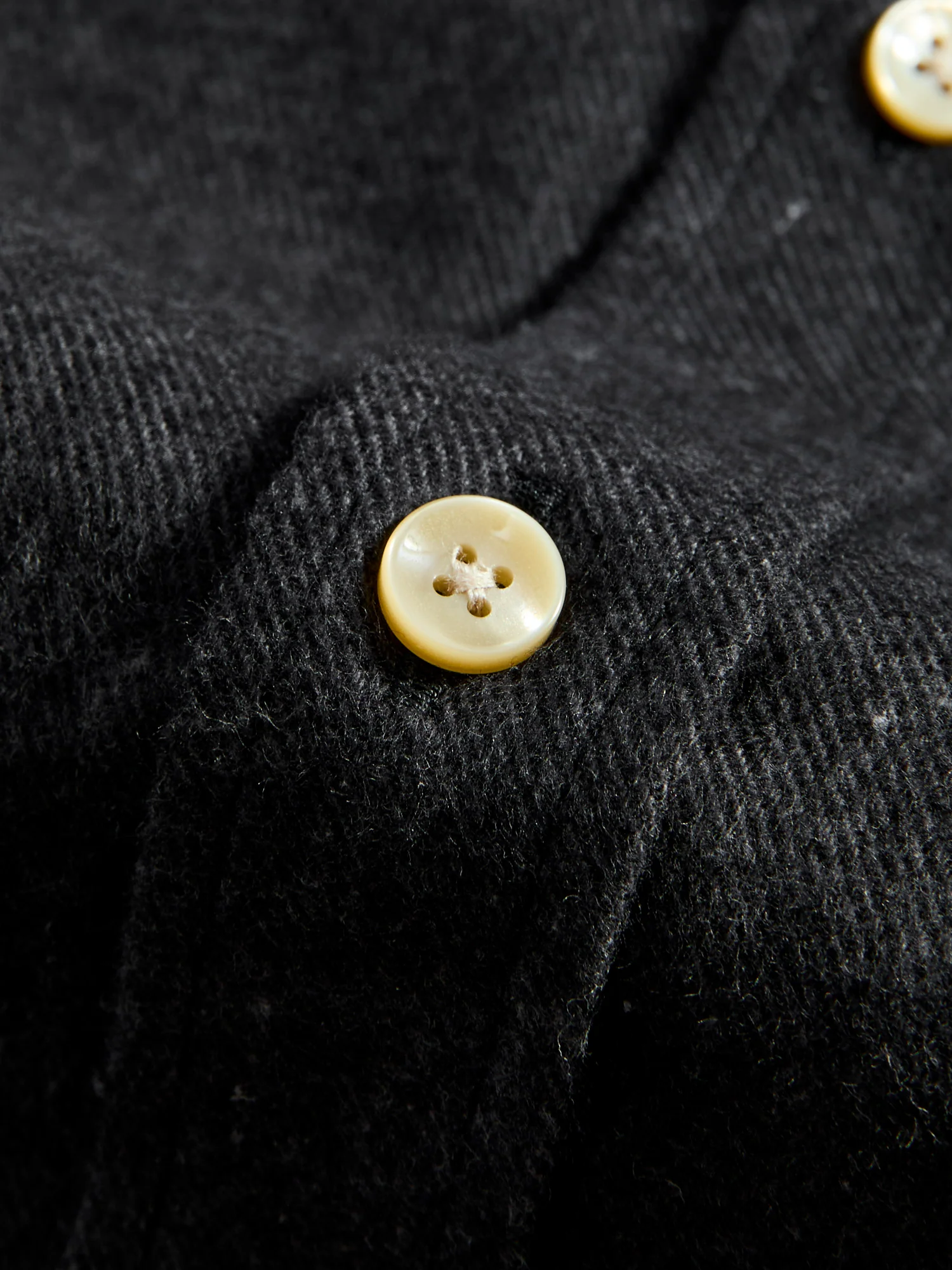 Teca Button-Up Shirt in Grey - Image 6
