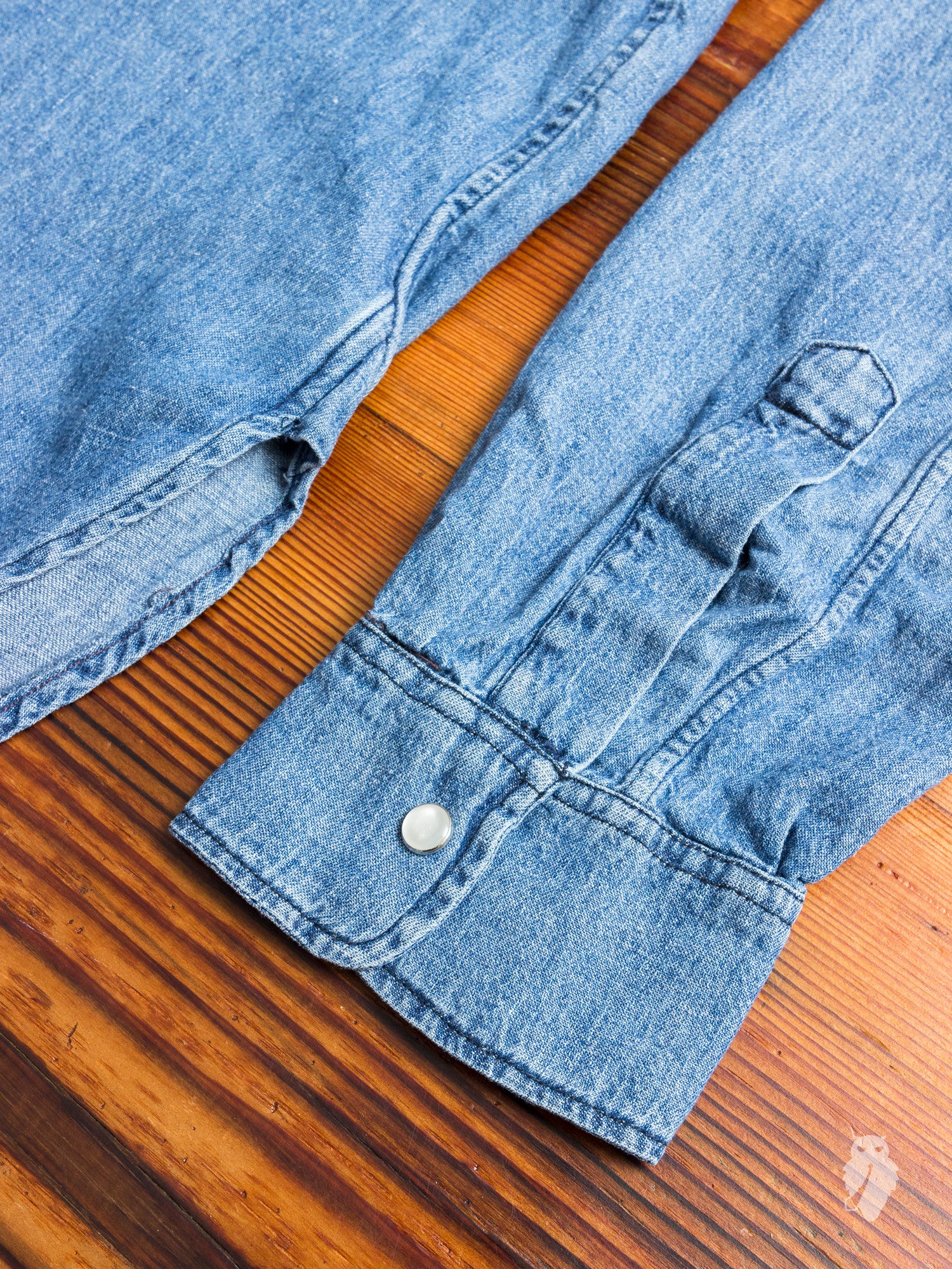 "Ted" Denim Shirt in Bleached Indigo - Image 3