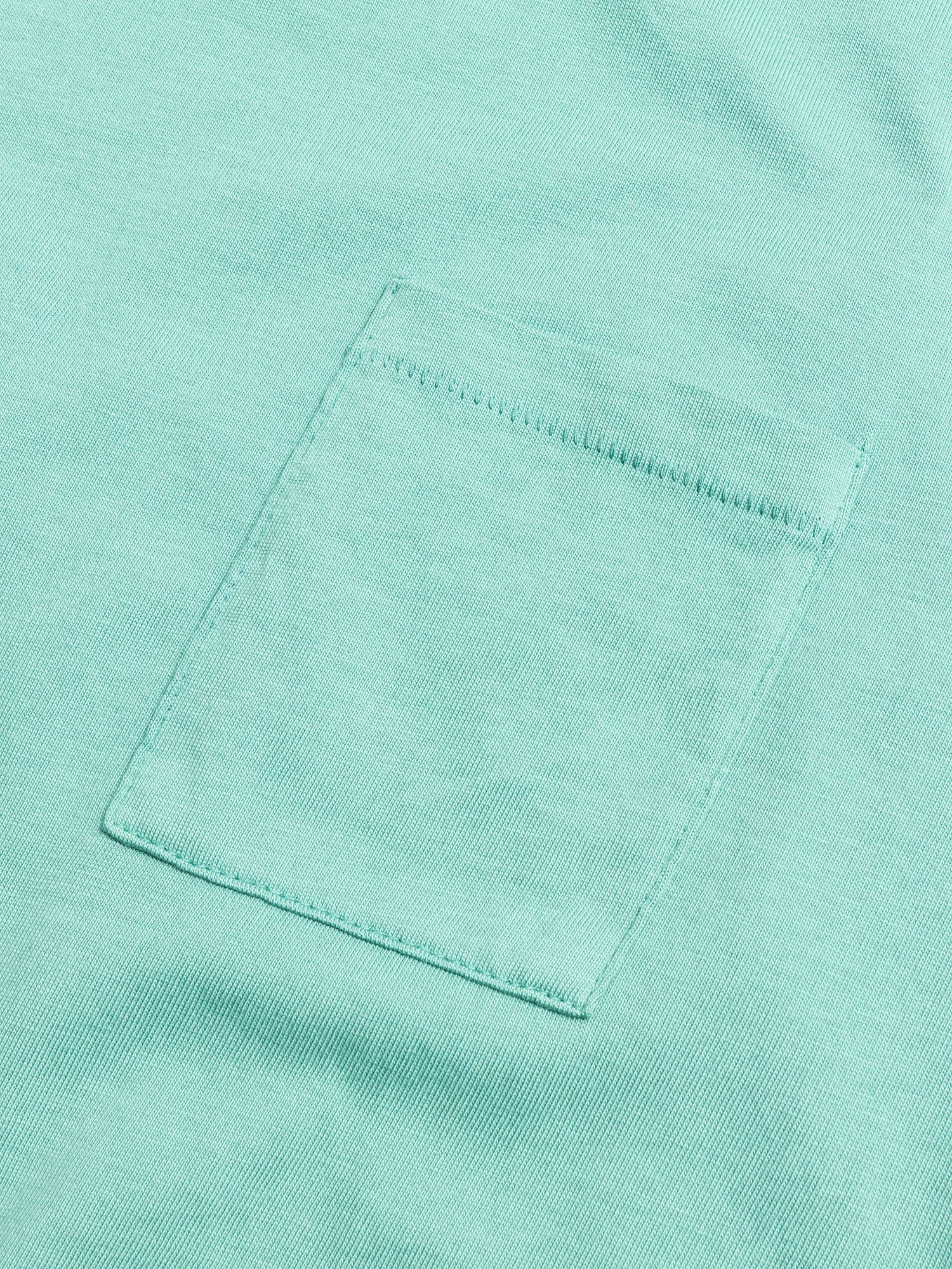 The Pocket T-Shirt in Forest - Image 4