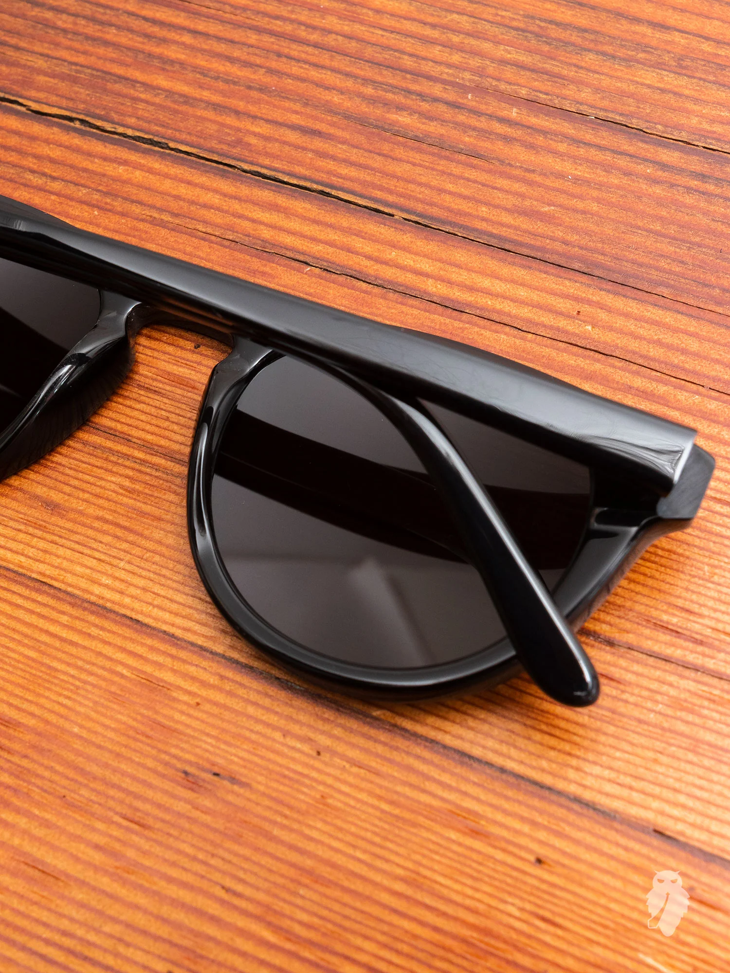 "Timeless" Sunglasses in Black - Image 3