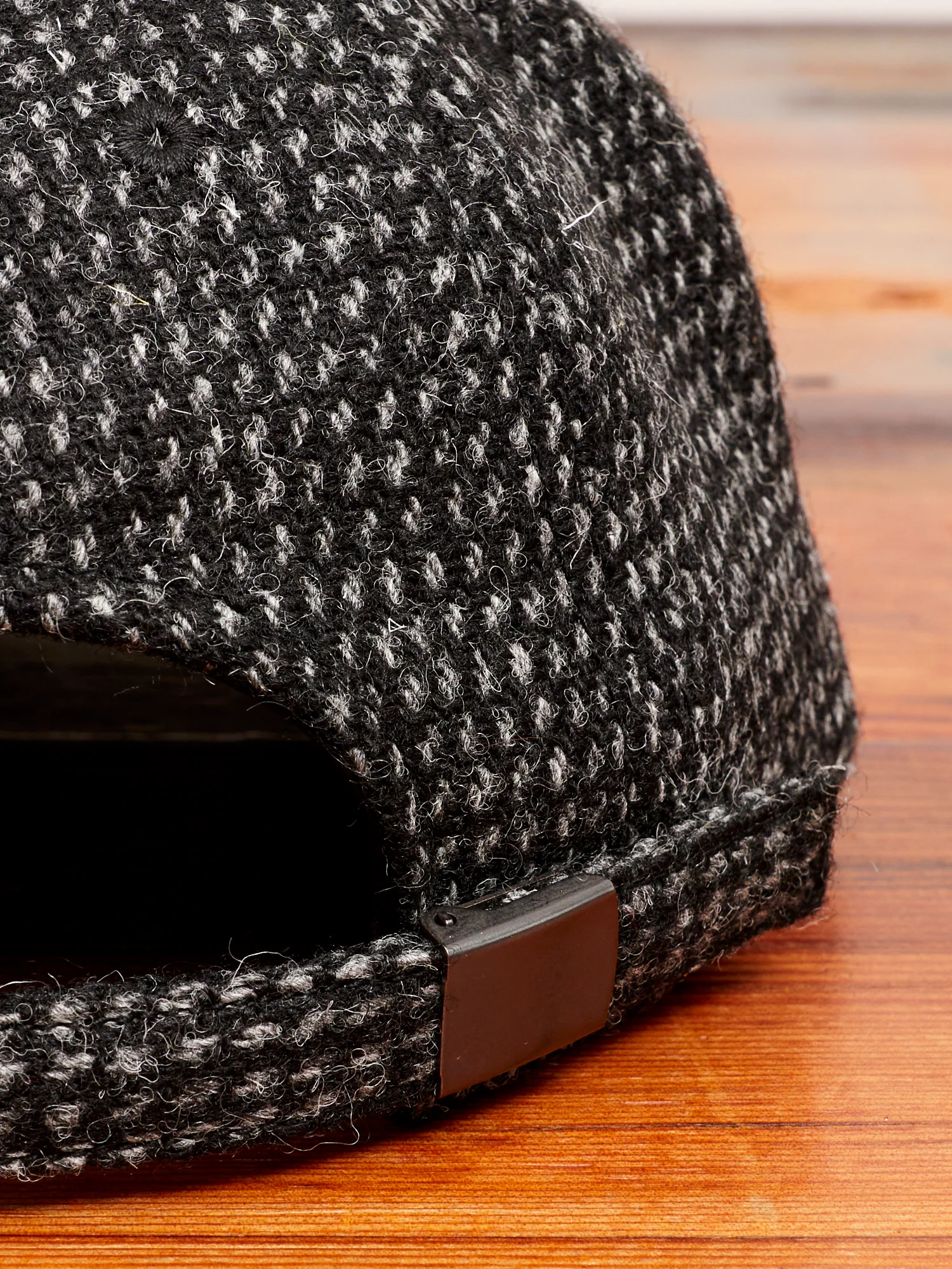 Tweed Cap in Grey Dots - Image 6