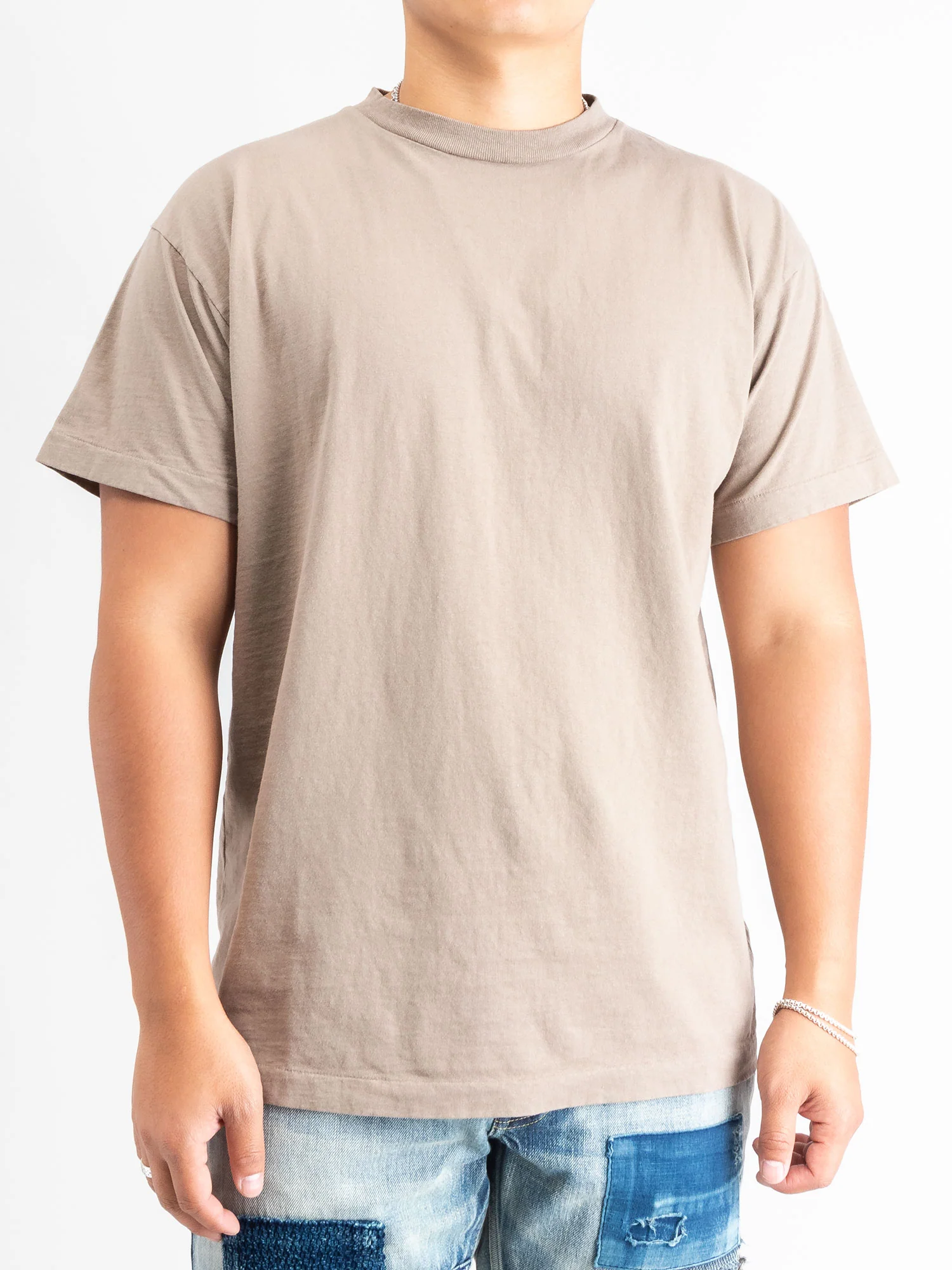 University T-Shirt in Dust - Image 2