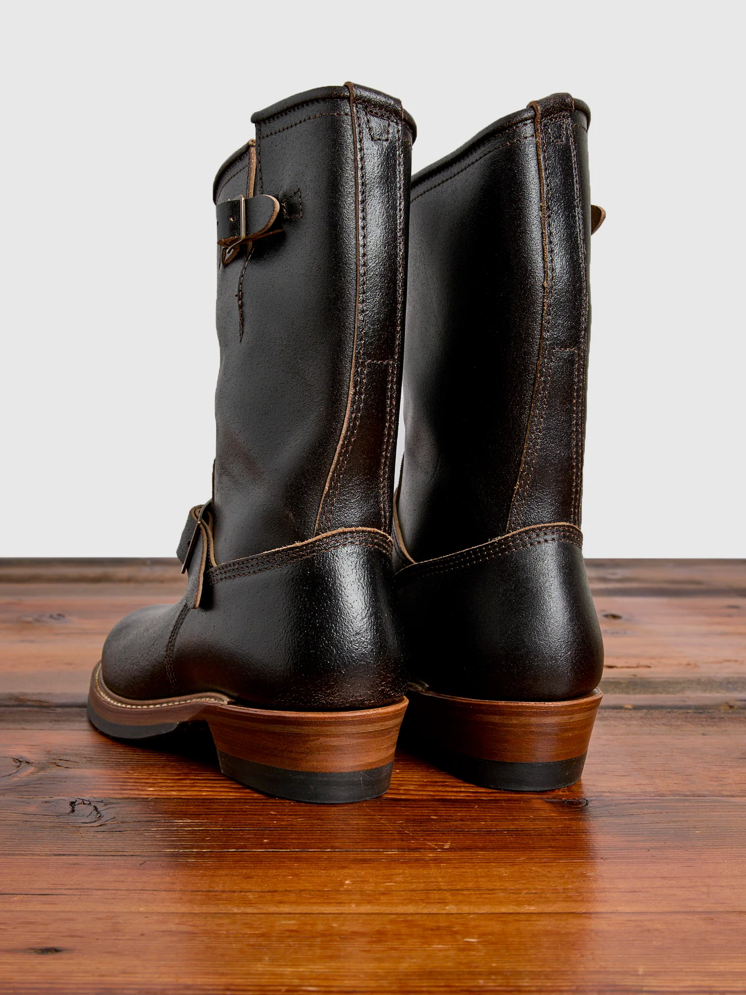 Wabash Engineer Boot in Horween Waxed Flesh Dark Brown - Image 4