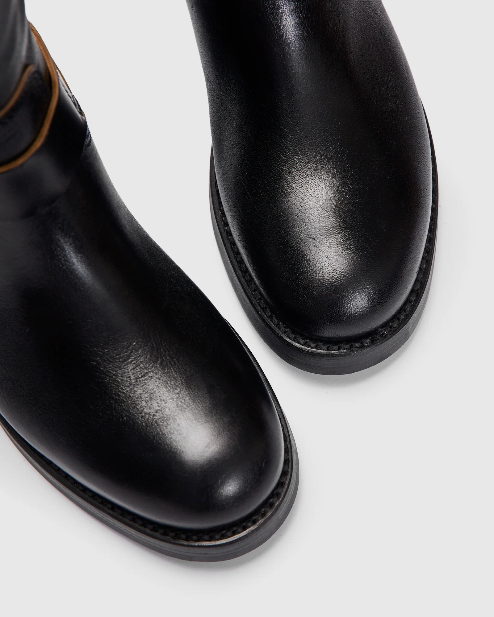 Wabash Engineer Boot in Shinki Hikaku Black Horsebutt - Image 7