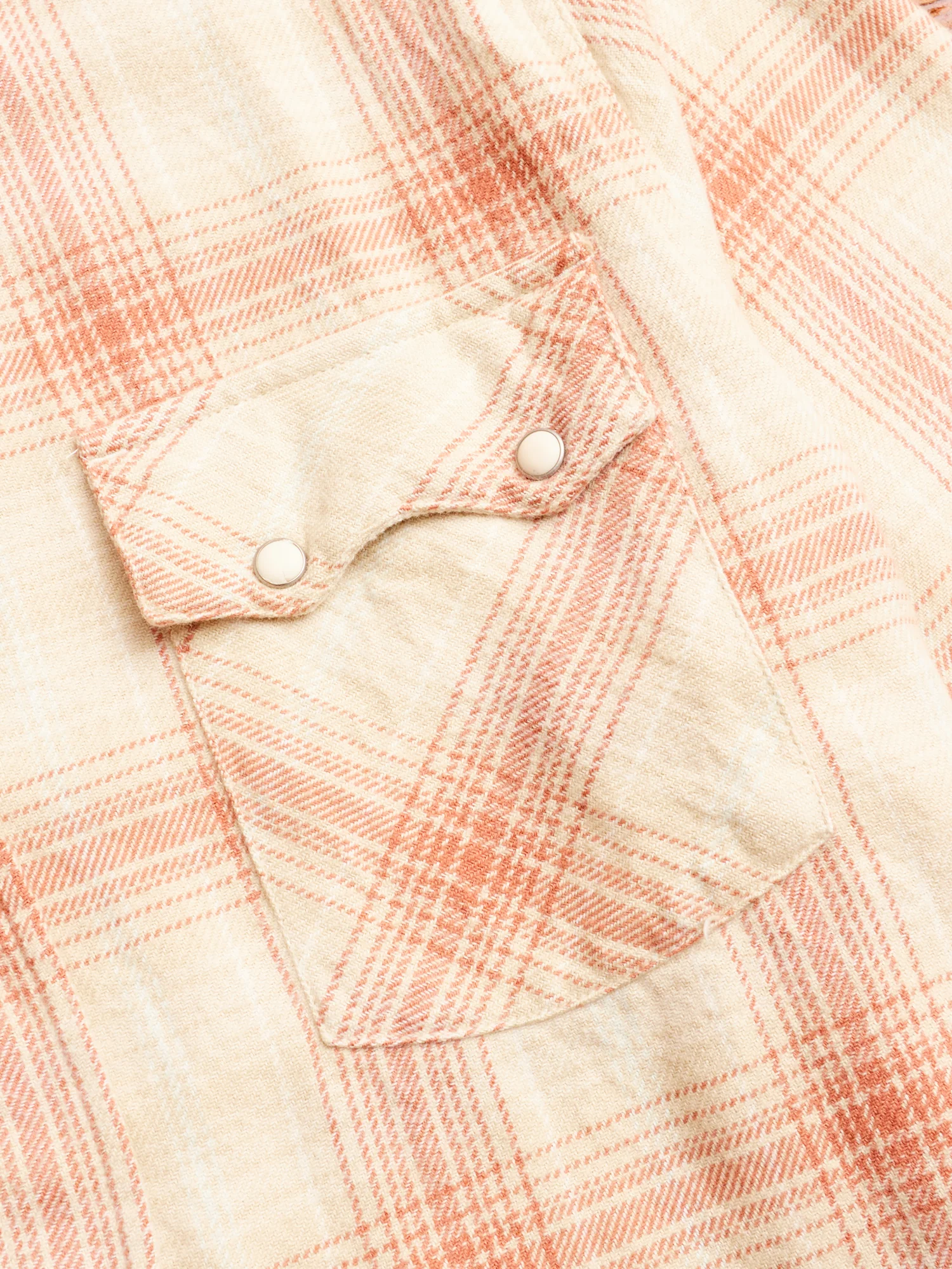 Washed Flannel Pearl Snap Shirt in Idaho Autumn - Image 4