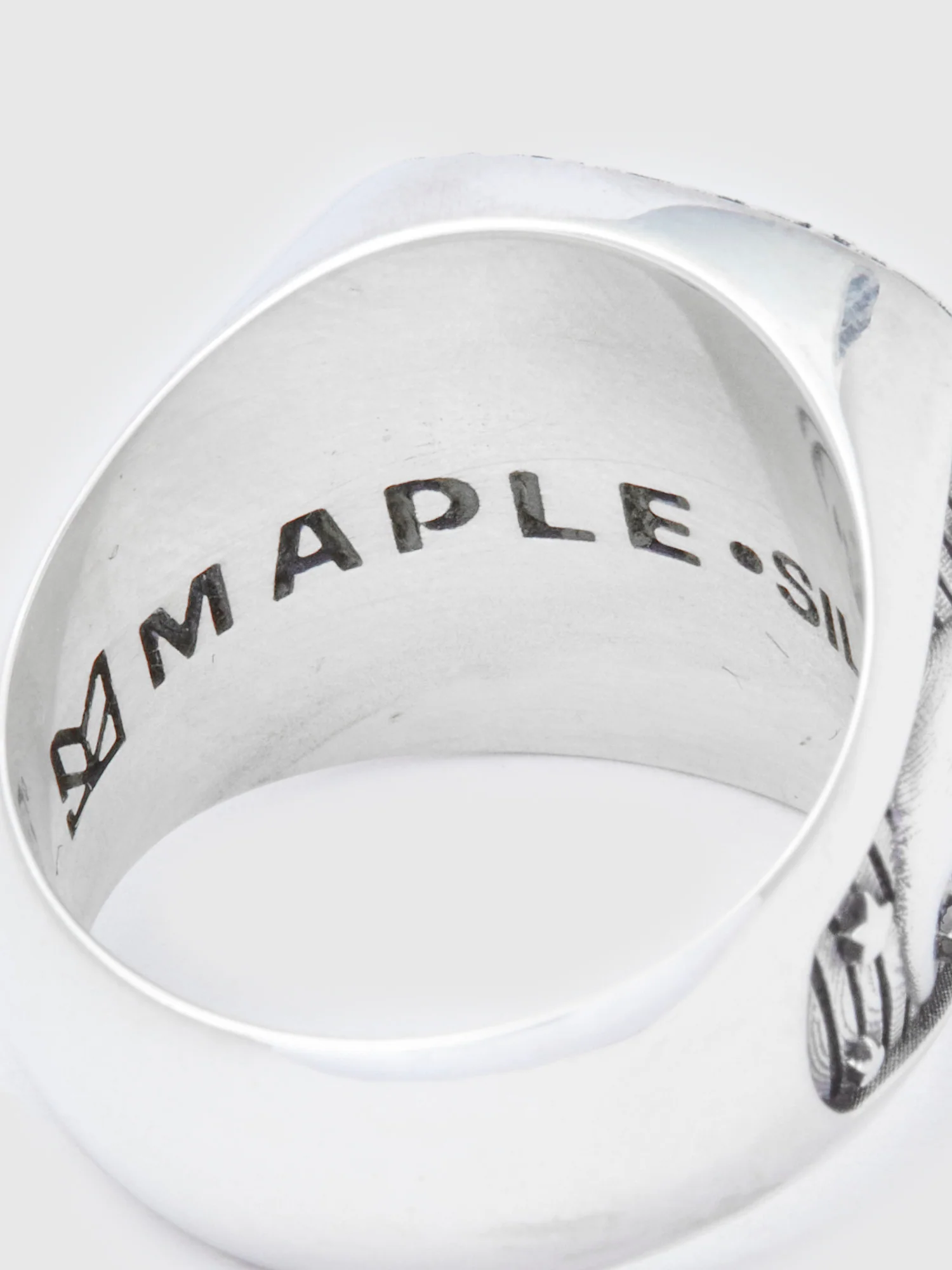 Weekend Champion Ring in Silver/Topaz - Image 4