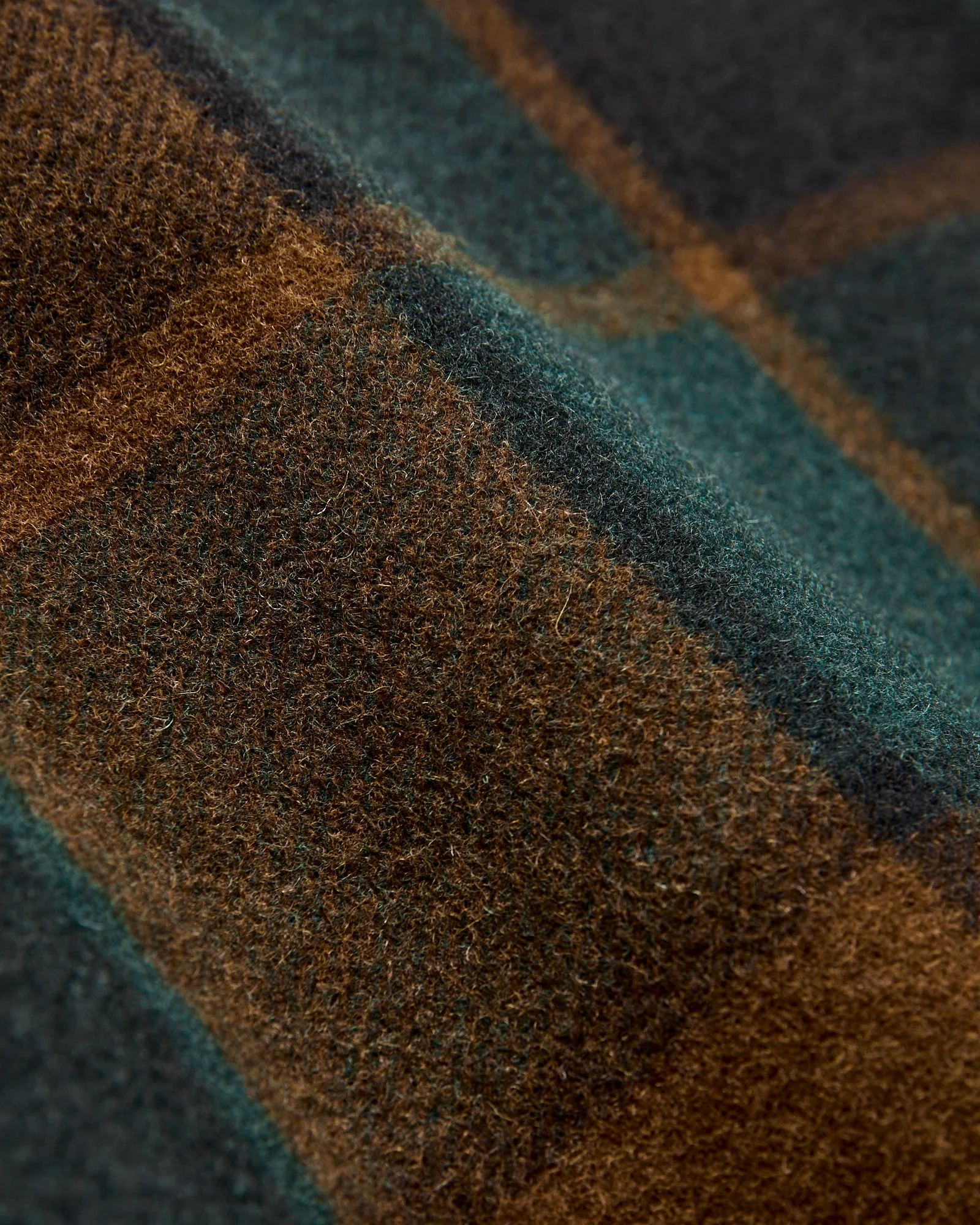 Weekender Jacket in Oregon Plaid - Image 9