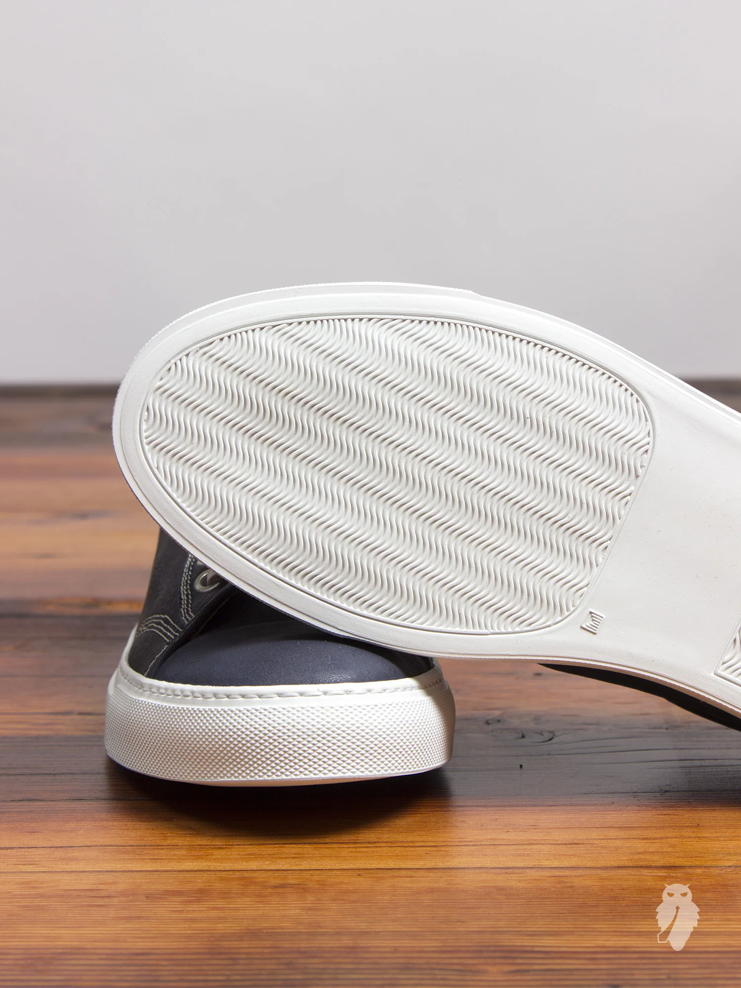 Leather Low-Top Sneaker in Navy - Image 4