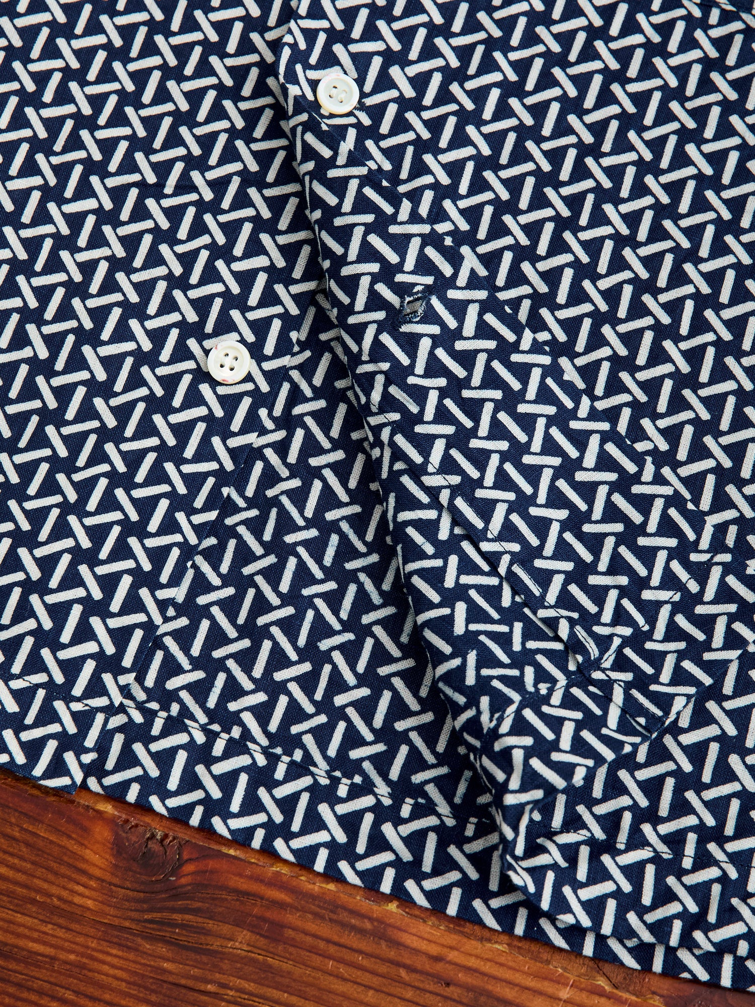 "Yama-Komon" Bassen Short Sleeve Shirt in Indigo - Image 9